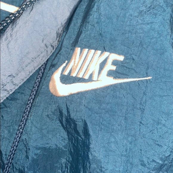 Vintage 90’s Nike Windbreaker Champs Exclusive - Picture 9 of 11